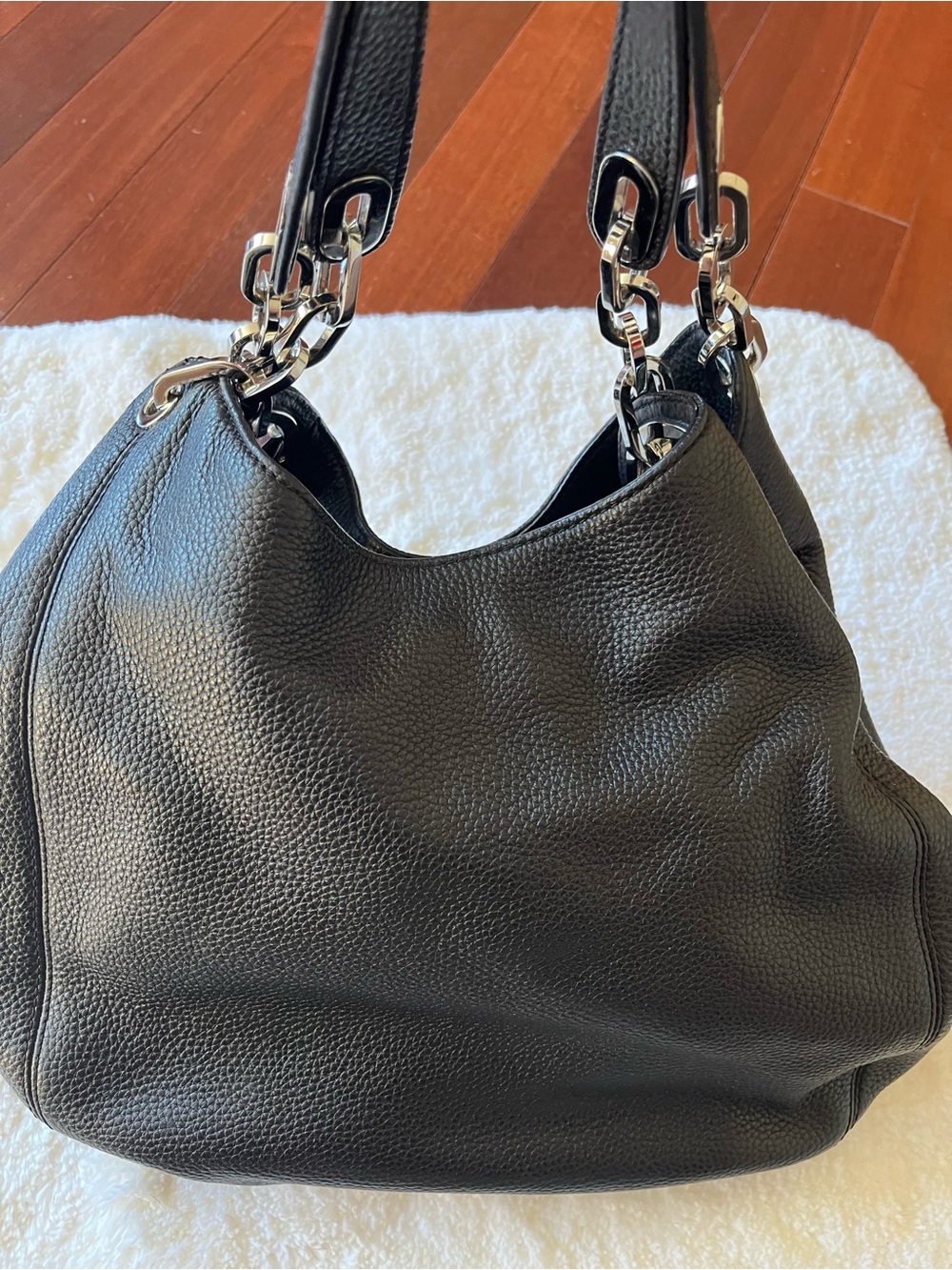 MICHAEL Michael Kors Black Pebbled Leather Shoulder Bag with Silver MK Charm - Picture 4 of 5